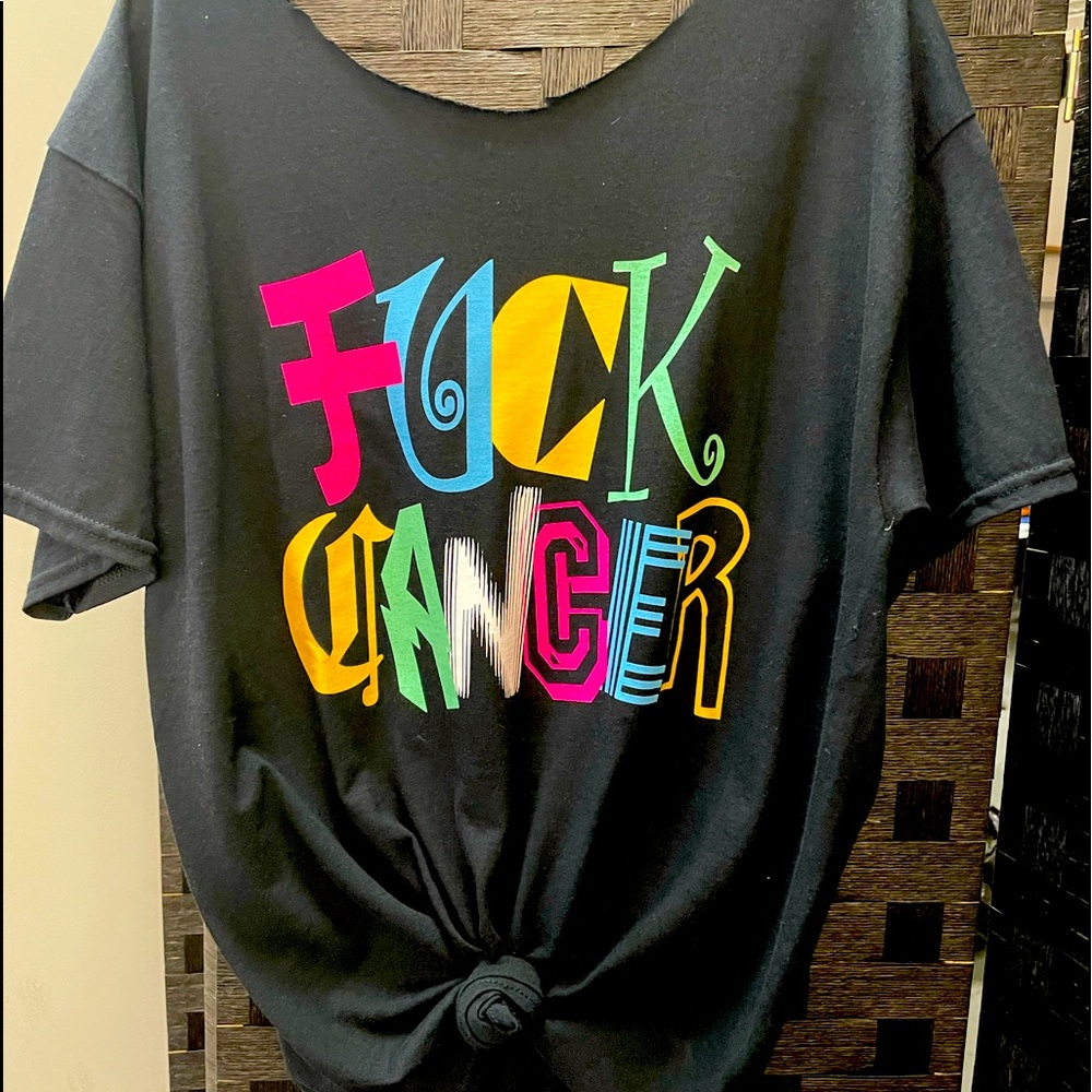 New off the shoulder graphic T-shirt